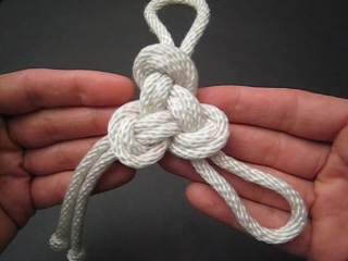 triskelion knot